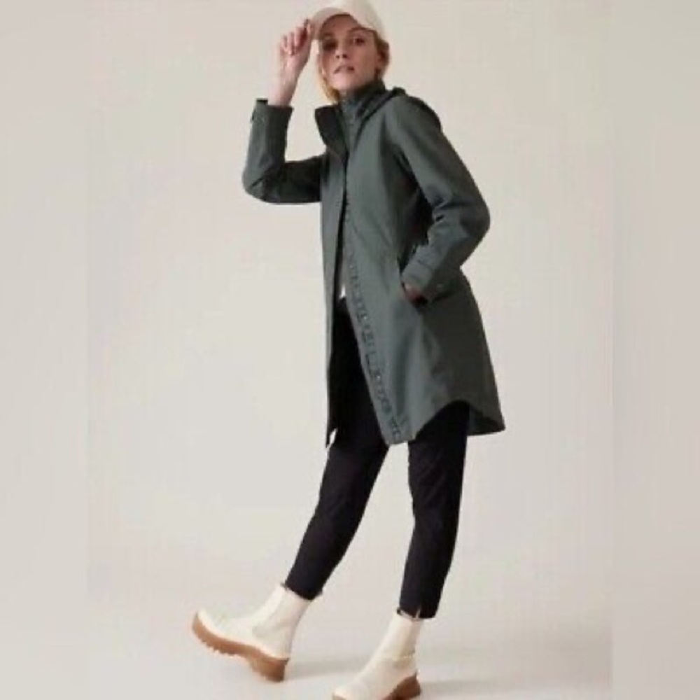 ATHLETA RAINOUT SUTRO LONG TRENCH in Bali Green